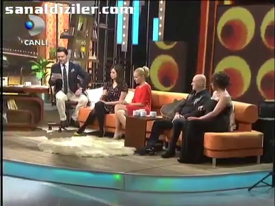 Beyaz.Show.29.10.2010.3