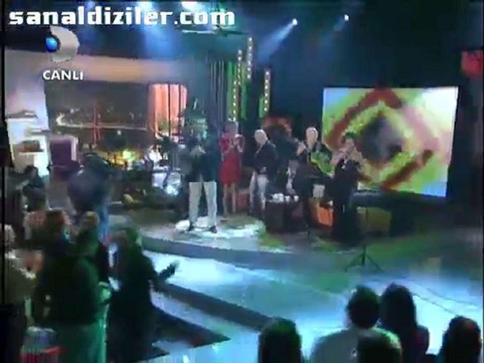 Beyaz.Show.29.10.2010.14