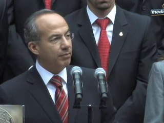 Medio Tiempo.com - Calderón recibió al Campeón Toluca, 16 de julio 2010