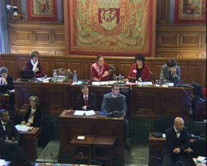 Sexion d’Assaut: carton rouge des communistes à l’homophobie