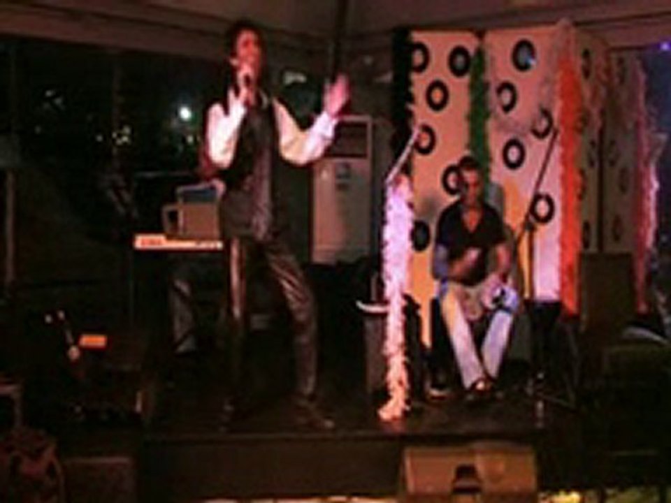 Murphy's@Kalamış'ta Ertan Öztaş'la canlı 80'ler 90'lar