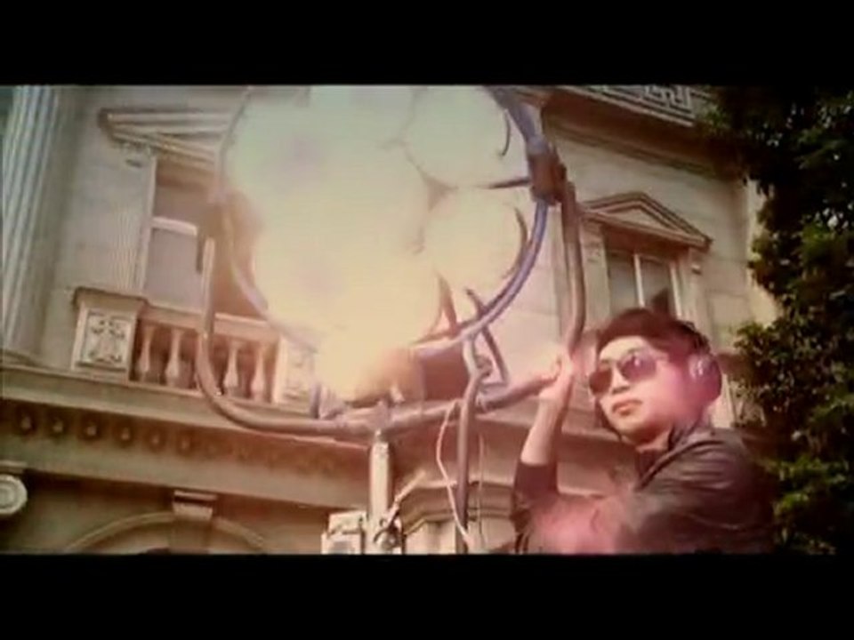 Black-haired beautiful girl MV