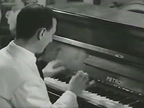 Renato Carosone Tu vuò fà l'americano Legendado