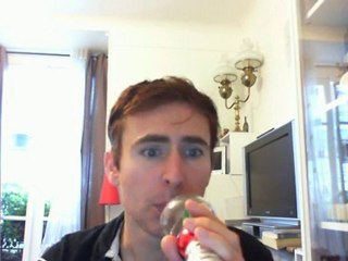 Wiwi égratigne "j'apprends le métier"