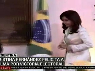 Cristina Fernández felicita a Dilma Rousseff por victoria electoral