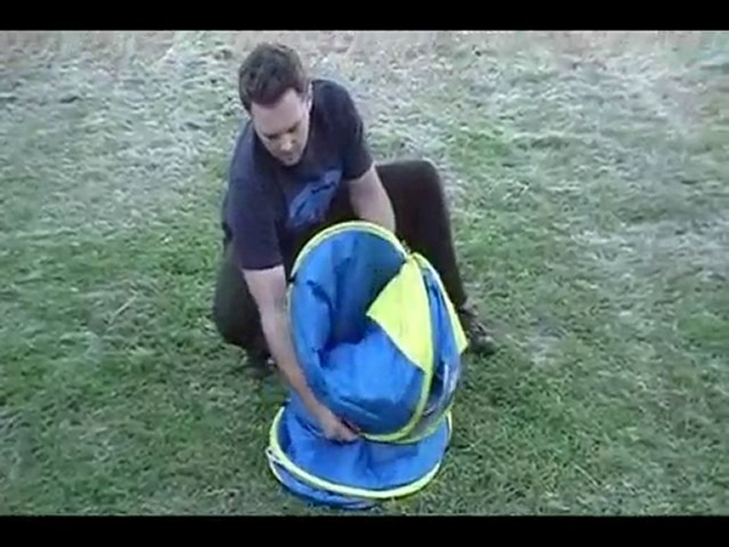 How To Fold A Pop-Up Beach Tent - video Dailymotion