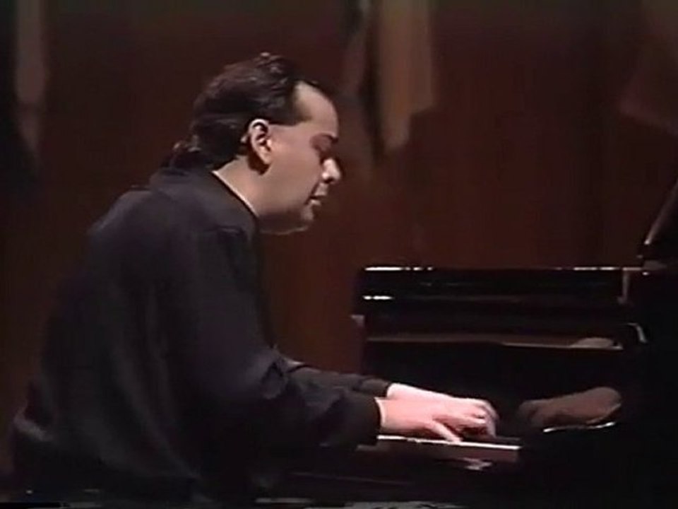 Gabriel Faure, Nocturne N.6 by Mehmet Okonsar, piano