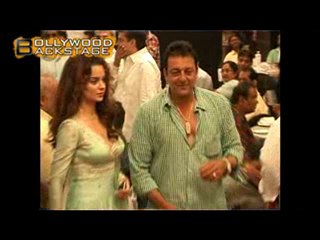 Kangana's HOT Bikini scene!!