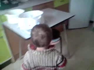 Oct 2010. Mat est pret pour danser les slows...