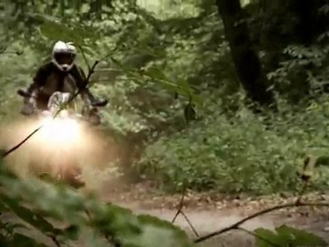 Triumph 800 Tiger 2011 - Vidéo officielle