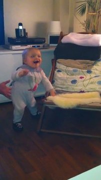 je tiens debout toute seule 01/11/10