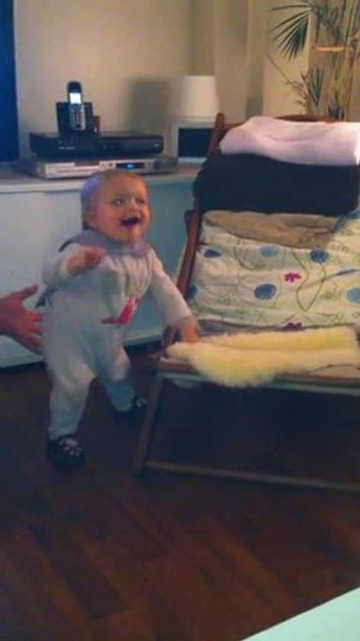 je tiens debout toute seule 01/11/10