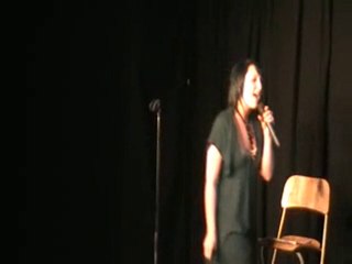 ragazza di periferia