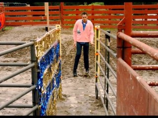 Jackass 3D : extrait 5 "Rodéo Roller" VF