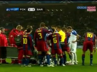 Victor Valdes hard foul on N_