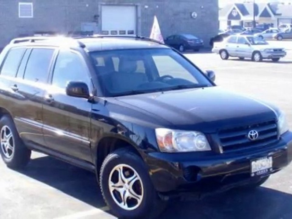 2004 Toyota Highlander - practical mid-size SUV