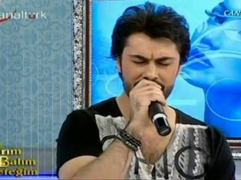 Oktay Bora Ertuğrul £££ YALNIZIM DOSTLARIM