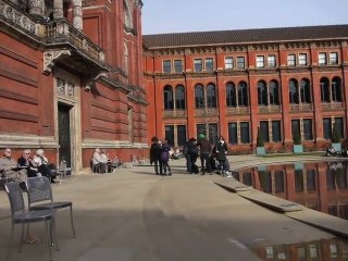 CHARLOTTE / LONON / PLACES / VERONICA & ALBERT COURTYARD MUSEUM