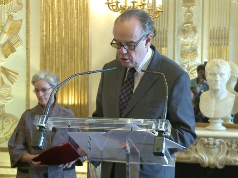 L'Américaine Toni Morisson reçoit la légion d'honneur