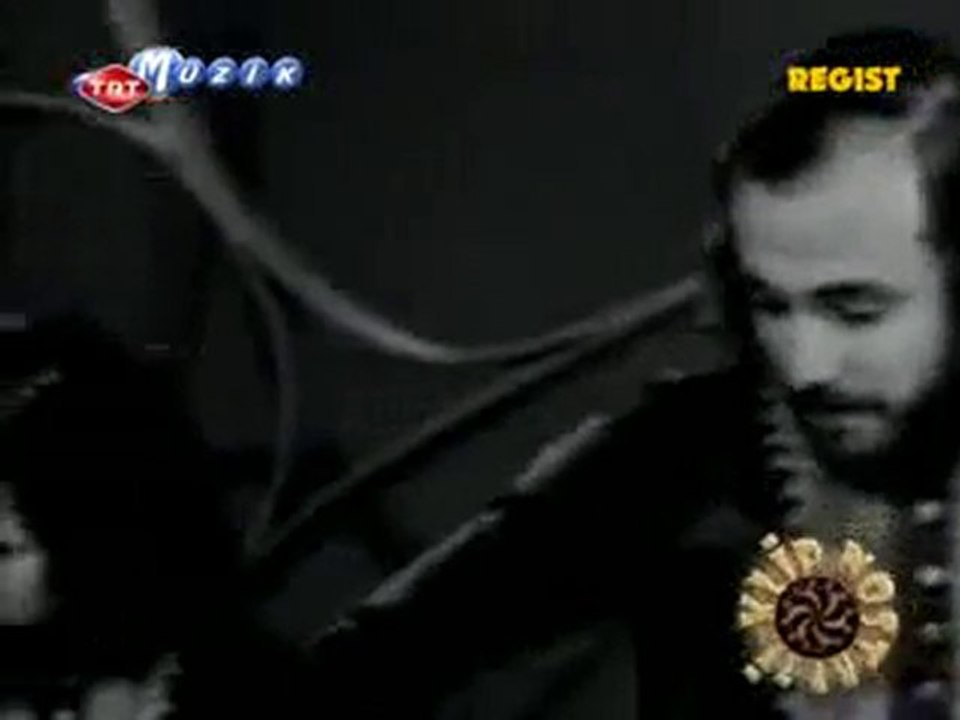 Üç Hürel - Sevenler Ağlarmış