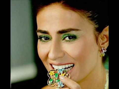 Yıldız Tilbe - Konma Bülbül Konma Nergis Dalına