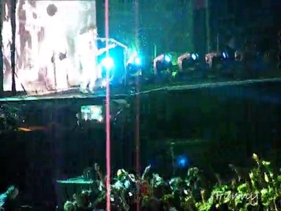 Time is running out - Muse Stade de Suisse Berne 02.06.2010