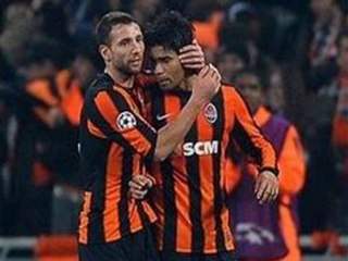 Shaktar Donestk 2-1 Arsenal Walcott great-run, Eduardo score