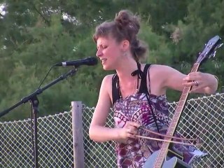 Imaginez Maintenant | Emilie Lesbros : "Voix solo"