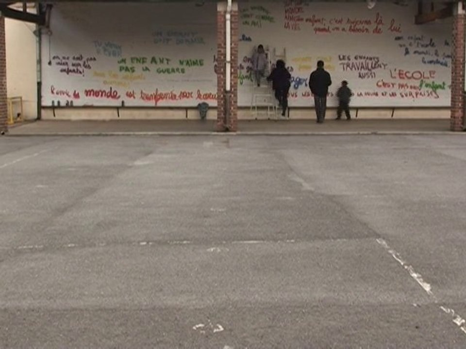 Rainbow Wall, vidéo et mur pérenne - 2010