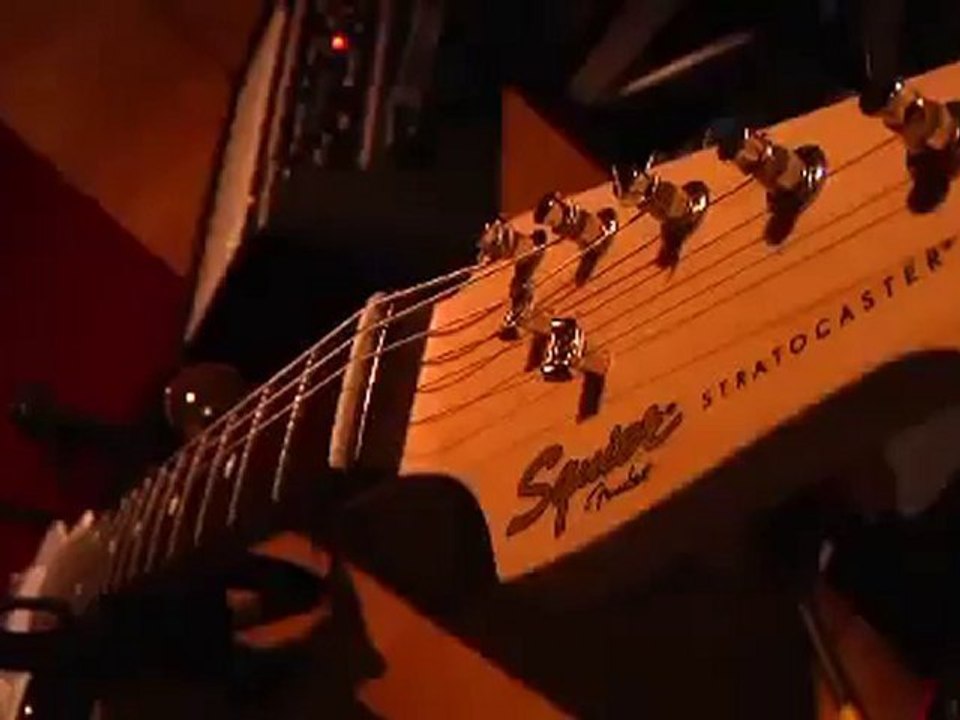 Rock Band 3 - Squier Stratocaster Trailer