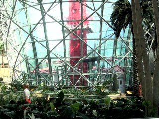 Ferrari World: le parc de tous les superlatifs