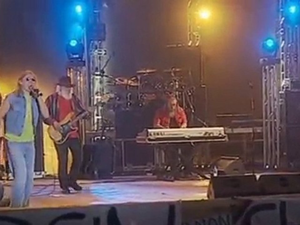 HD Dzem 4_9 Przystanek Woodstock 2004