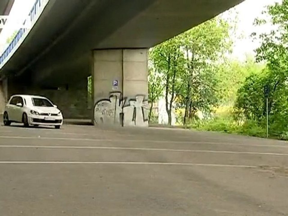 compare it! Renault Mégane RS vs. Golf GTI | drive it