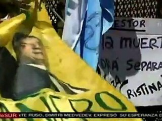 Ejemplo e imagen de Kirchner marca a la juventud argentina