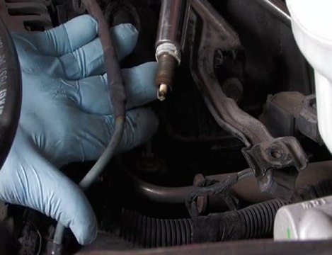 Auto Repair: How to Replace Spark Plugs (NGK)