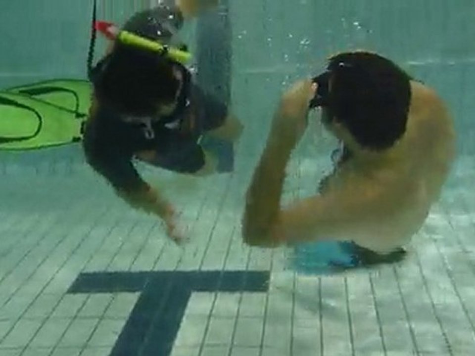 Exercice de saut droit et vidage de masque