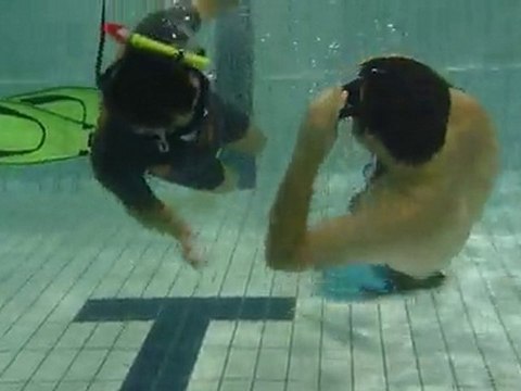 Exercice de saut droit et vidage de masque