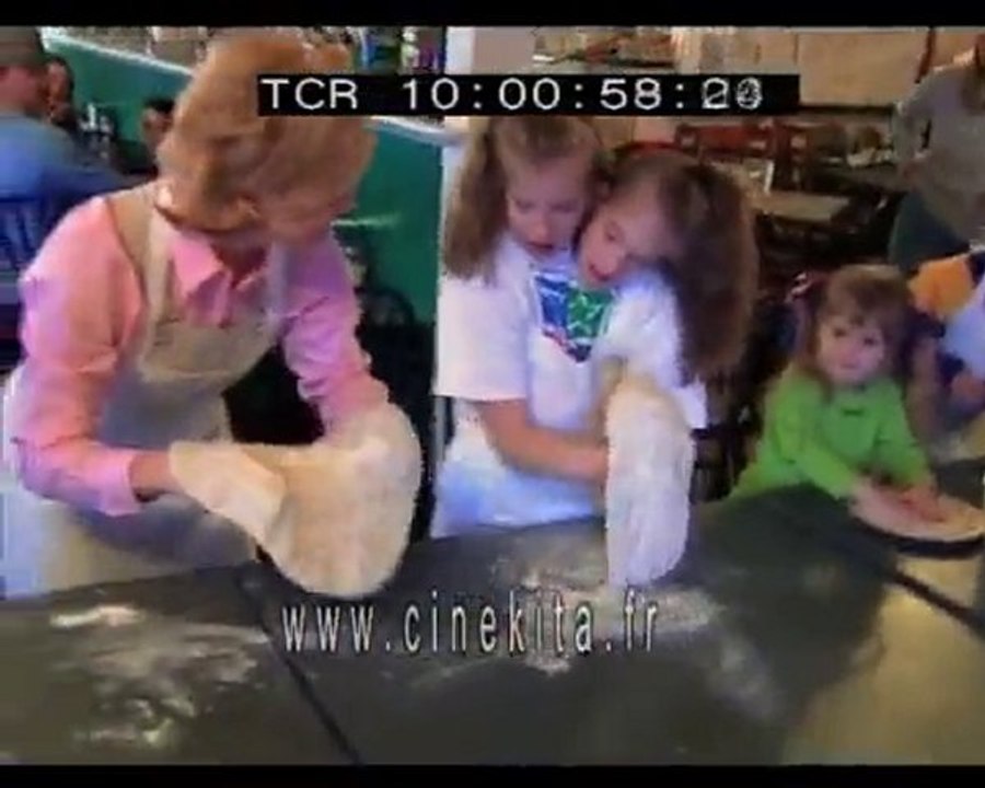 Les Soeurs Siamoises- CINEKITA WEB