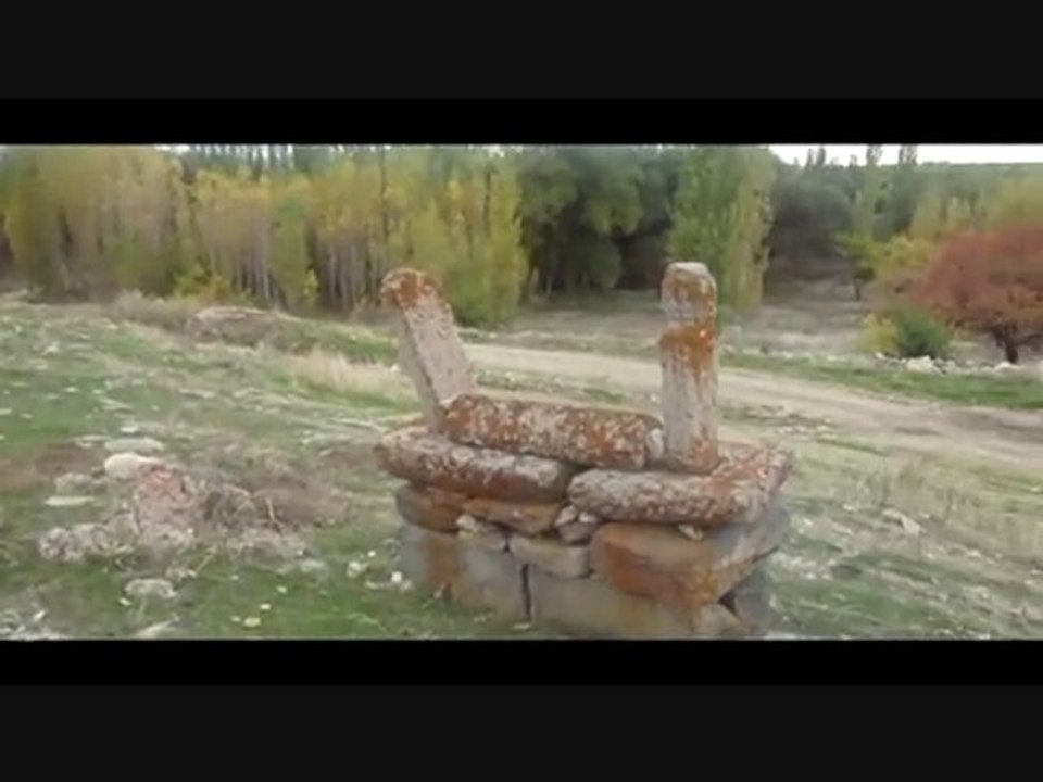 Alevilerin Mezar Taslarindaki sirlari - www.piryolu.com