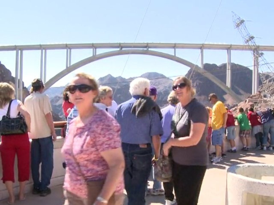 Un pont spectaculaire près du célèbre barrage Hoover