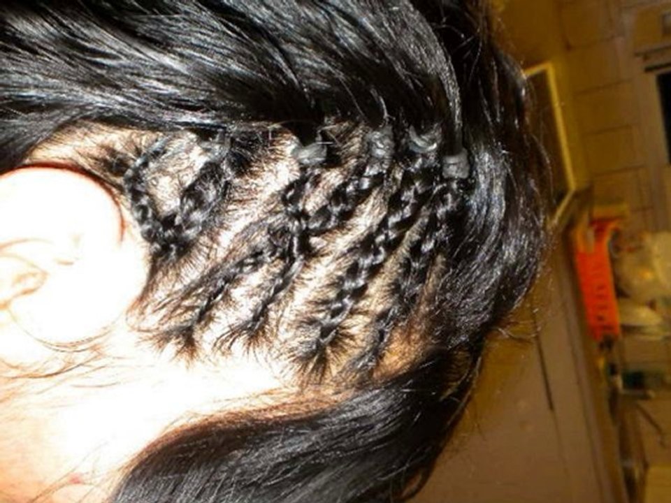 nattes collées mi tete