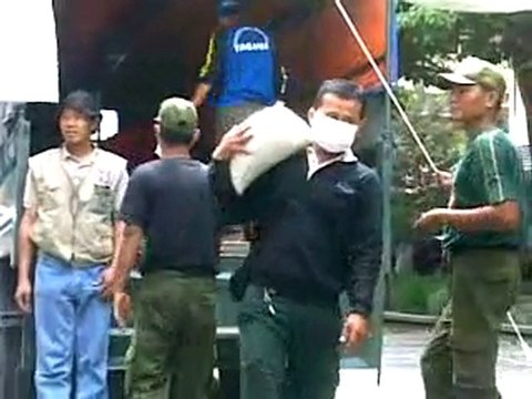 Commercial kitchen for the refugees of Merapi volcano