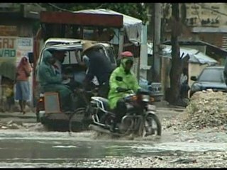 Hurricane Tomas dumps rain on vulnerable Haiti