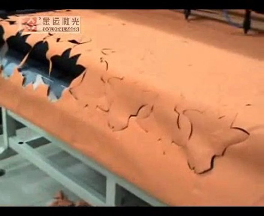 Four heads laser cutting machine for plush toy material