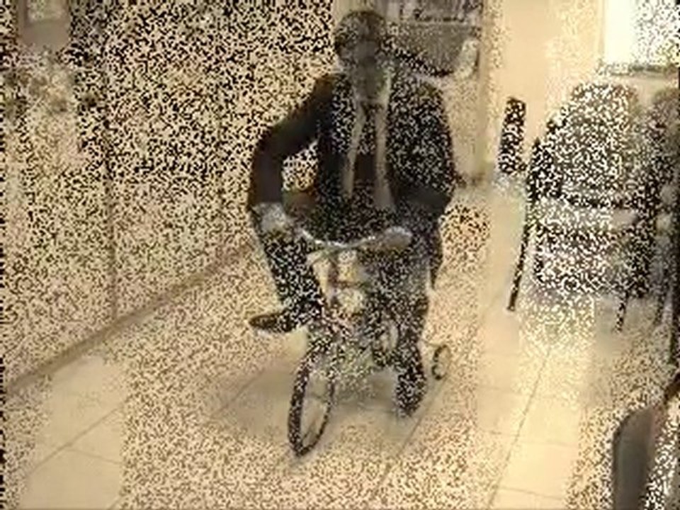 3 Boyutlu Hızarcı)) Destere 3D fragman ))