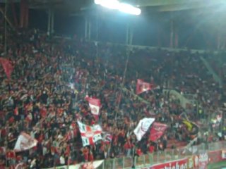 RedPlanet.gr - "Όλε" των φιλάθλων του Ολυμπιακού