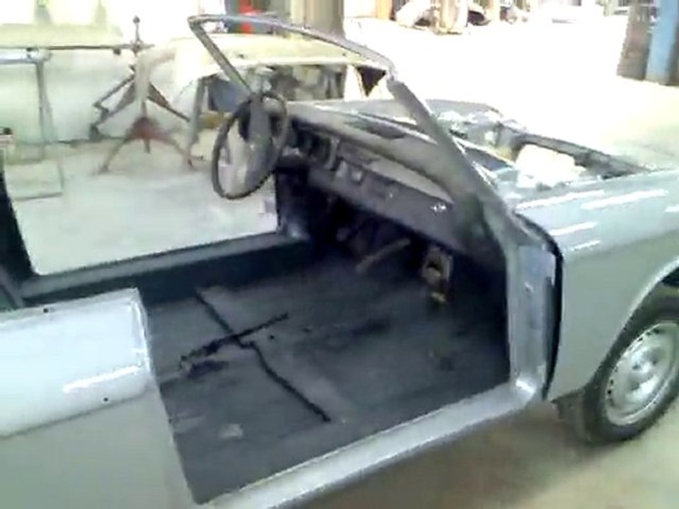 PEUGEOT 304 S CABRIOLET .....ENFIN PEINTURE FINI............