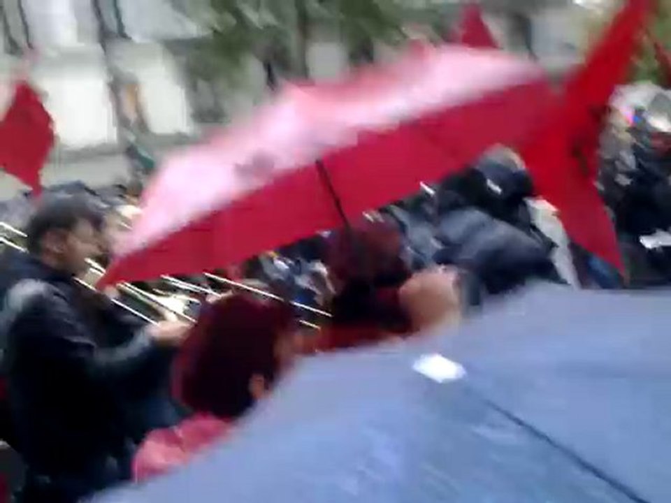 6 novembre 2010 manif retraites Compagnie Jolie Môme