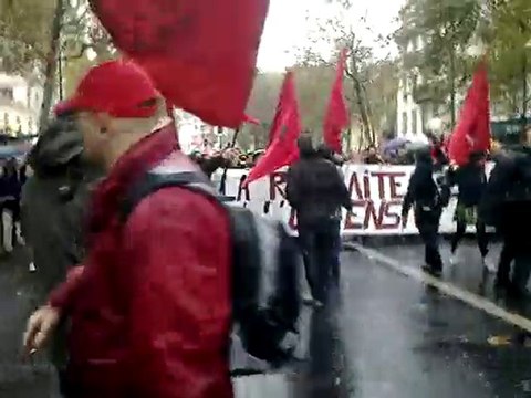 Paris 6 novembre 2010 manif retraites Compagnie Jolie Môme