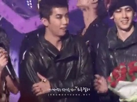 101021 Chansung Wooyoung Nichkhun famcam